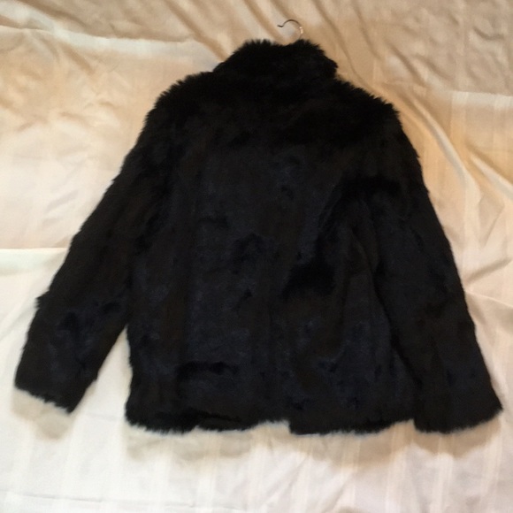 Faux fur coat - Picture 3 of 3